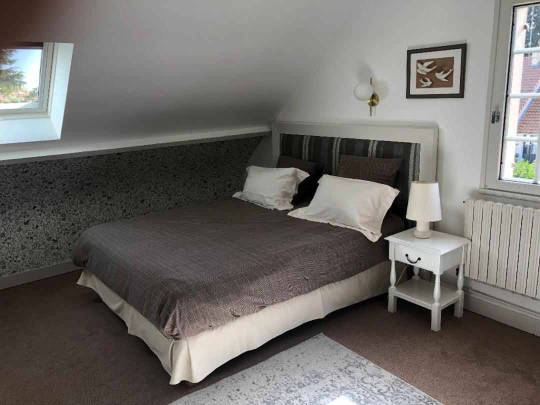 Le Clos Fleuri - Chambres D'Hotes オンザン エクステリア 写真